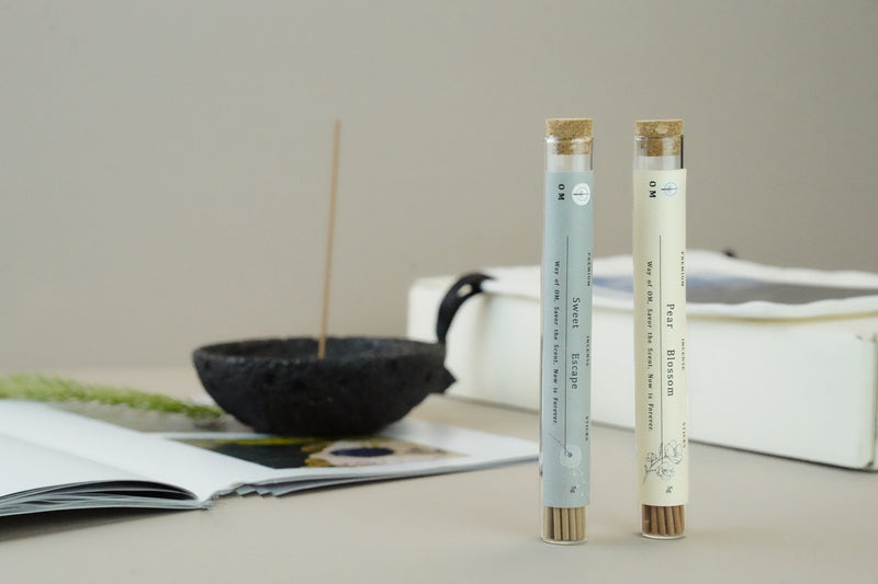 Pear Blossom ╳ Sweet Escape hover