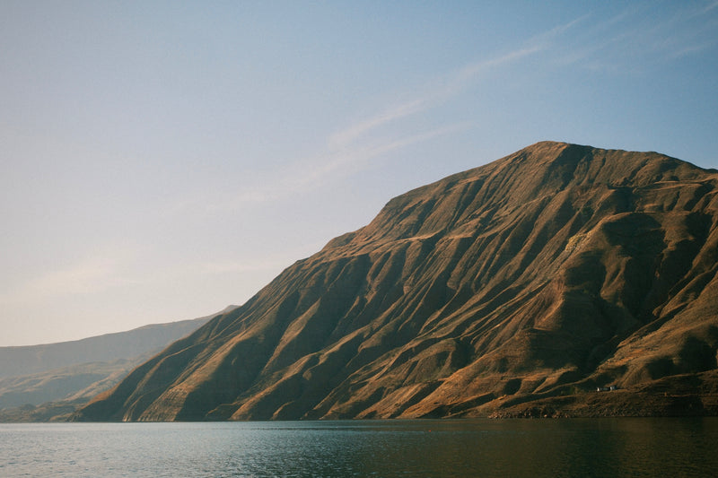 Towering Peaks and the Vast River